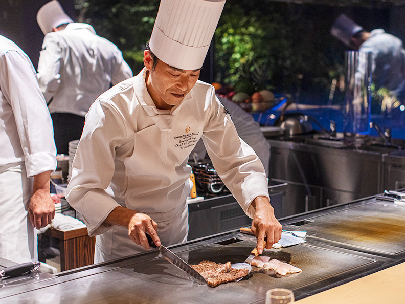 IꂽHނ̎|݂VvɔƂƂɁACuVFt̃ptH[}X݂܂