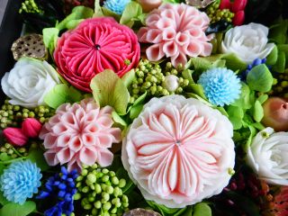 プリザーブドフラワーを使用したアレンジ作品