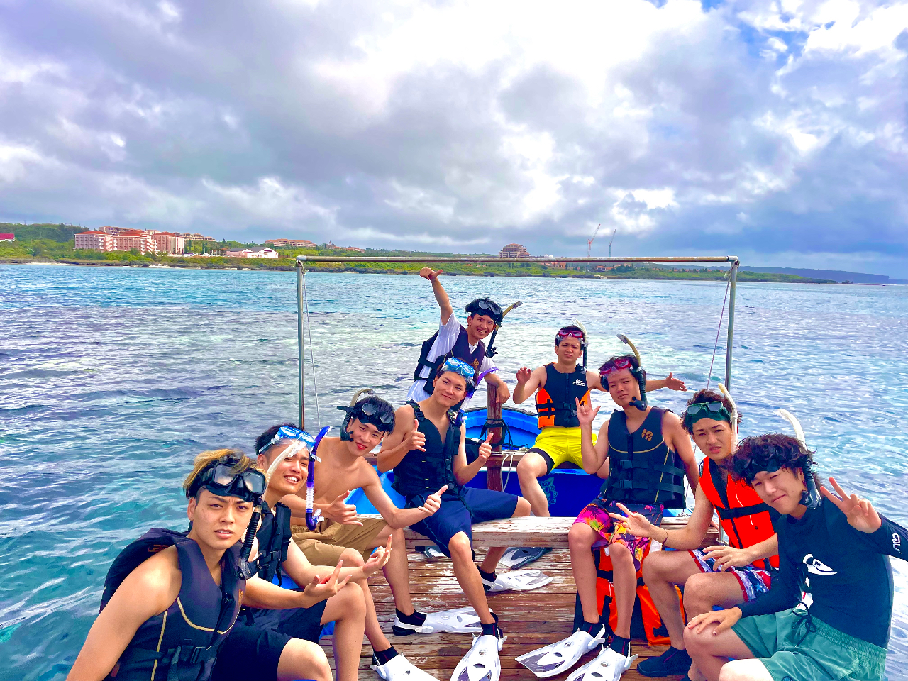 みんなではしゃごう。