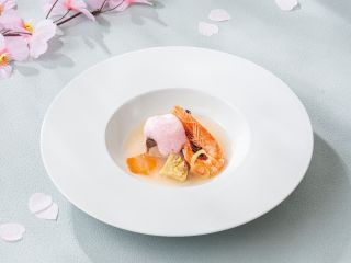 鰆と天使の海老のナージュ仕立て バリグール風