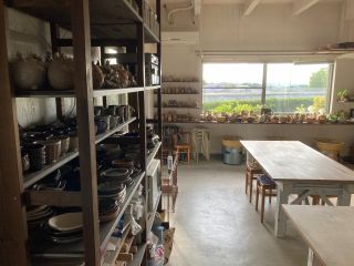 見晴らしの良い明るい工房です