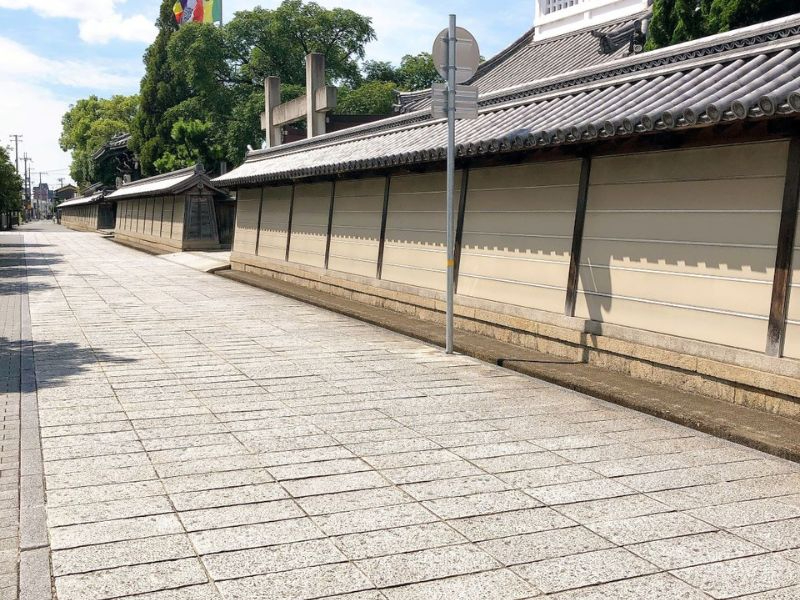 本徳寺参道