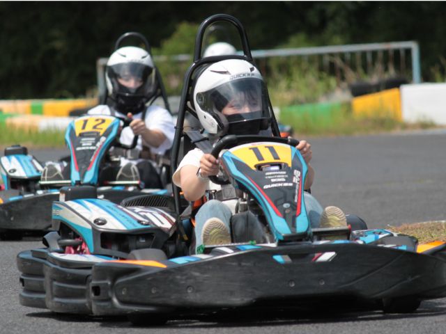 大人用ゴーカートは身長150p以上の方から体験可能。はじめての方も安心な「初心者モード」を搭載!