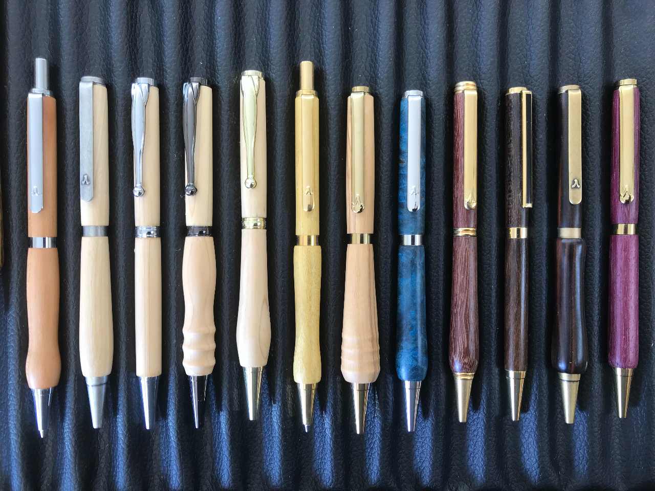 世界に一つだけのボールペンを作りませんか？《木製ボールペン作り