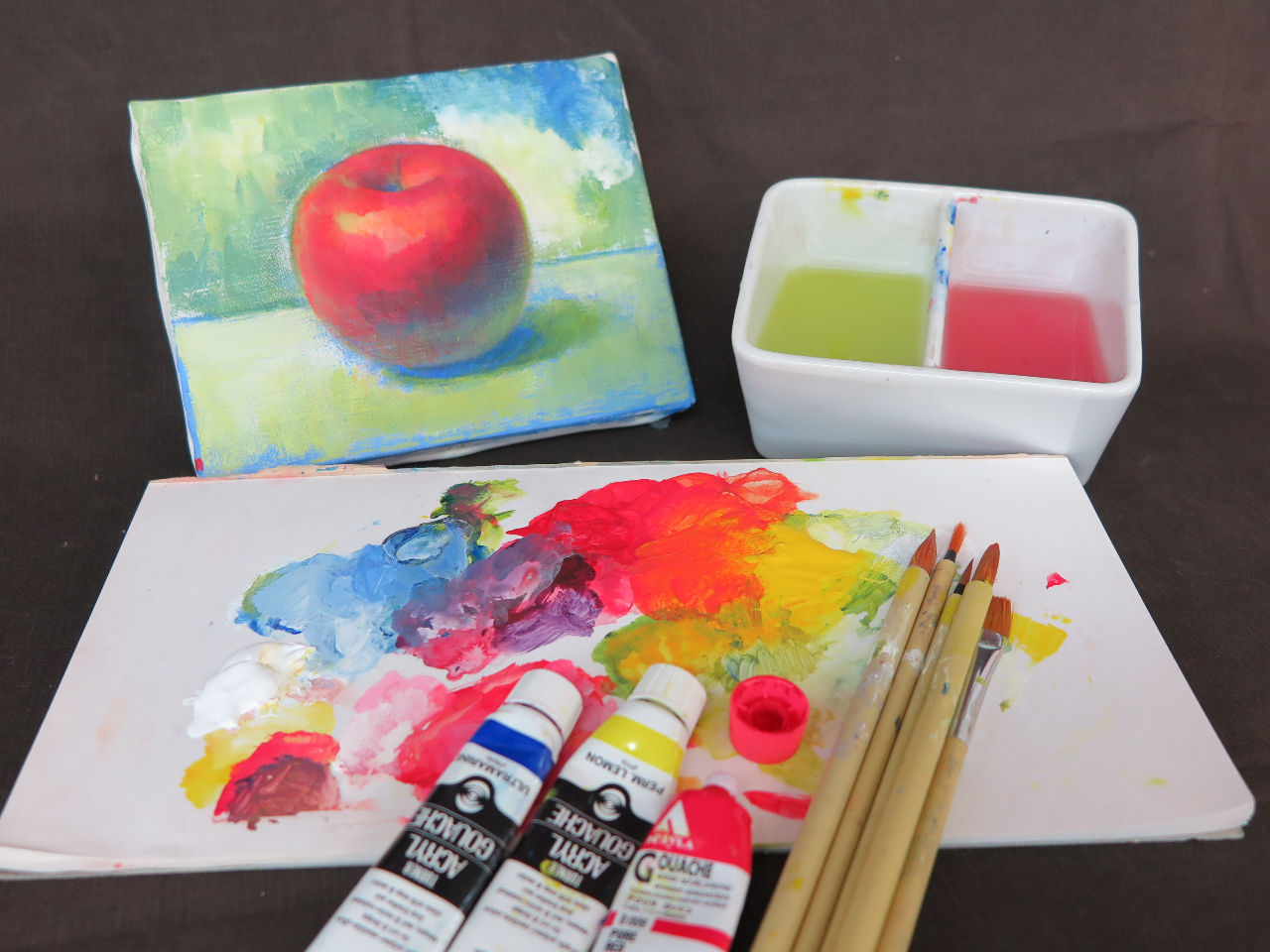 쒆̃pbgłB͐ԁEEEpĕ`܂B킸4FŕLFo邱Ƃwׂ܂B