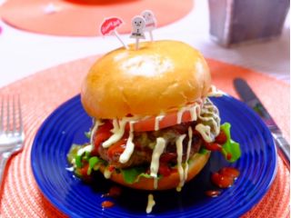 パンの成形からしていただきます♪