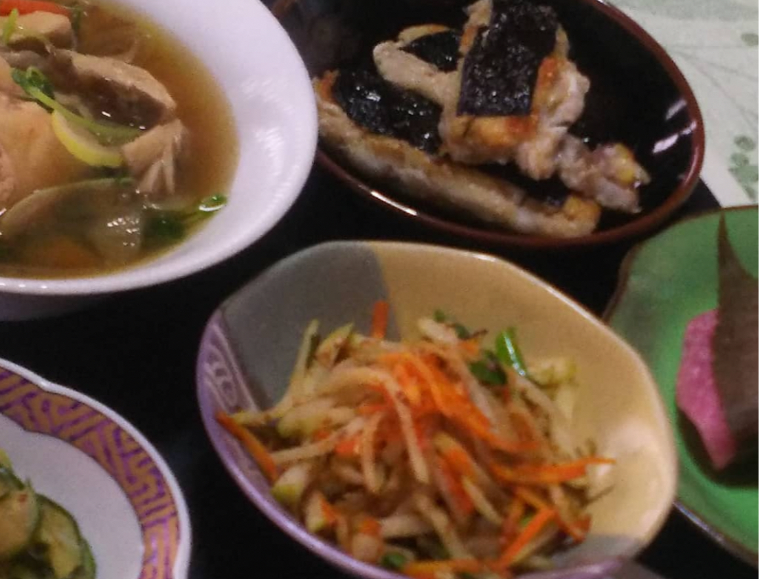 例:有機の玄米餅を使ったスープを中心としたメニュー