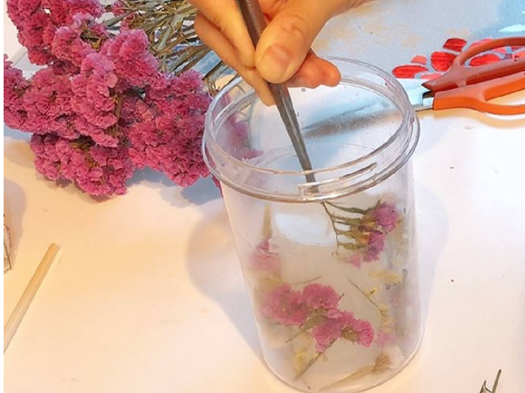 DȂԂIŁA^ɃfUCĂ܂BS҂̕łȒPɂł܂I