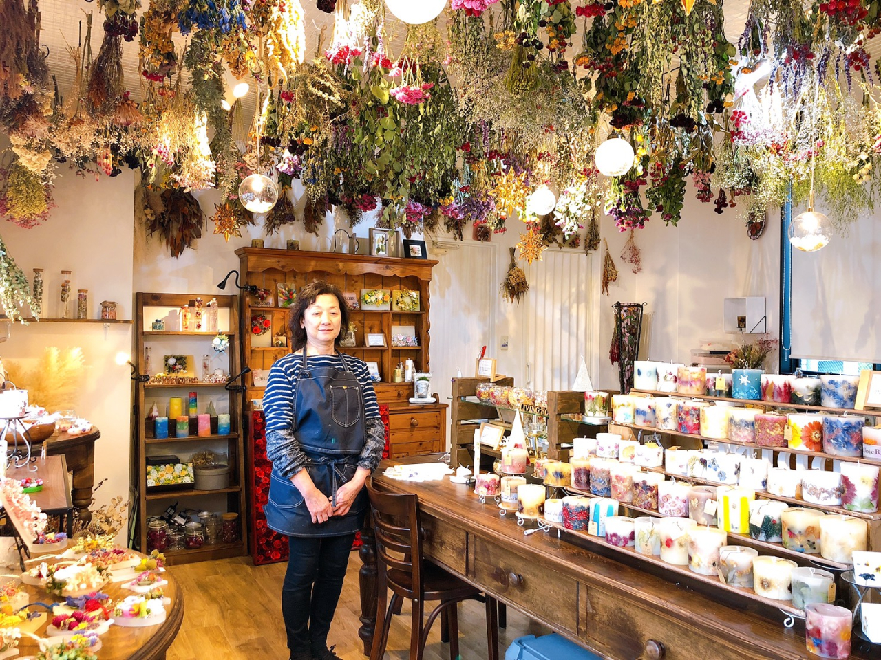 X܂̊OςłBJoieR̓XnhCh̊yƂԂ̖͂`ȂAFl҂Ă܂B