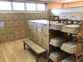 ●脱衣所:定期的に清掃を行っているので清潔です