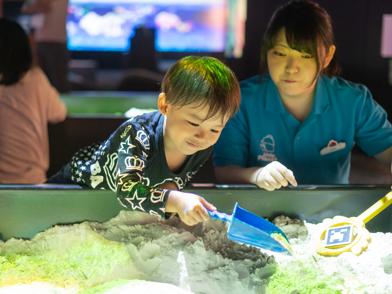 ݂ȂőnāA@āA悤p̃ACegāAT₢̂̊ώ@邱Ƃł܂B11LbYfUC܎܁I