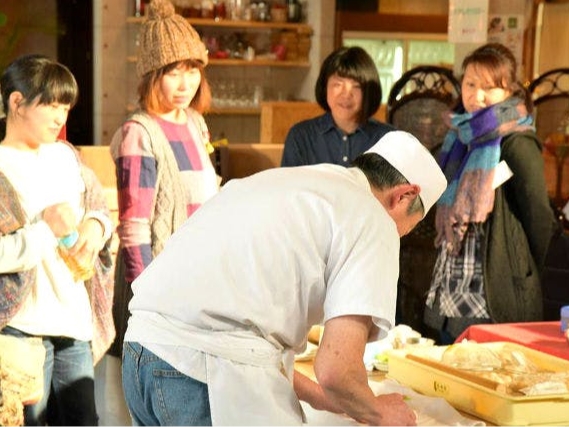 和歌山市中心部!《*有名和菓子店で和菓子作り*》美しくておいしい生菓子4個作れま...