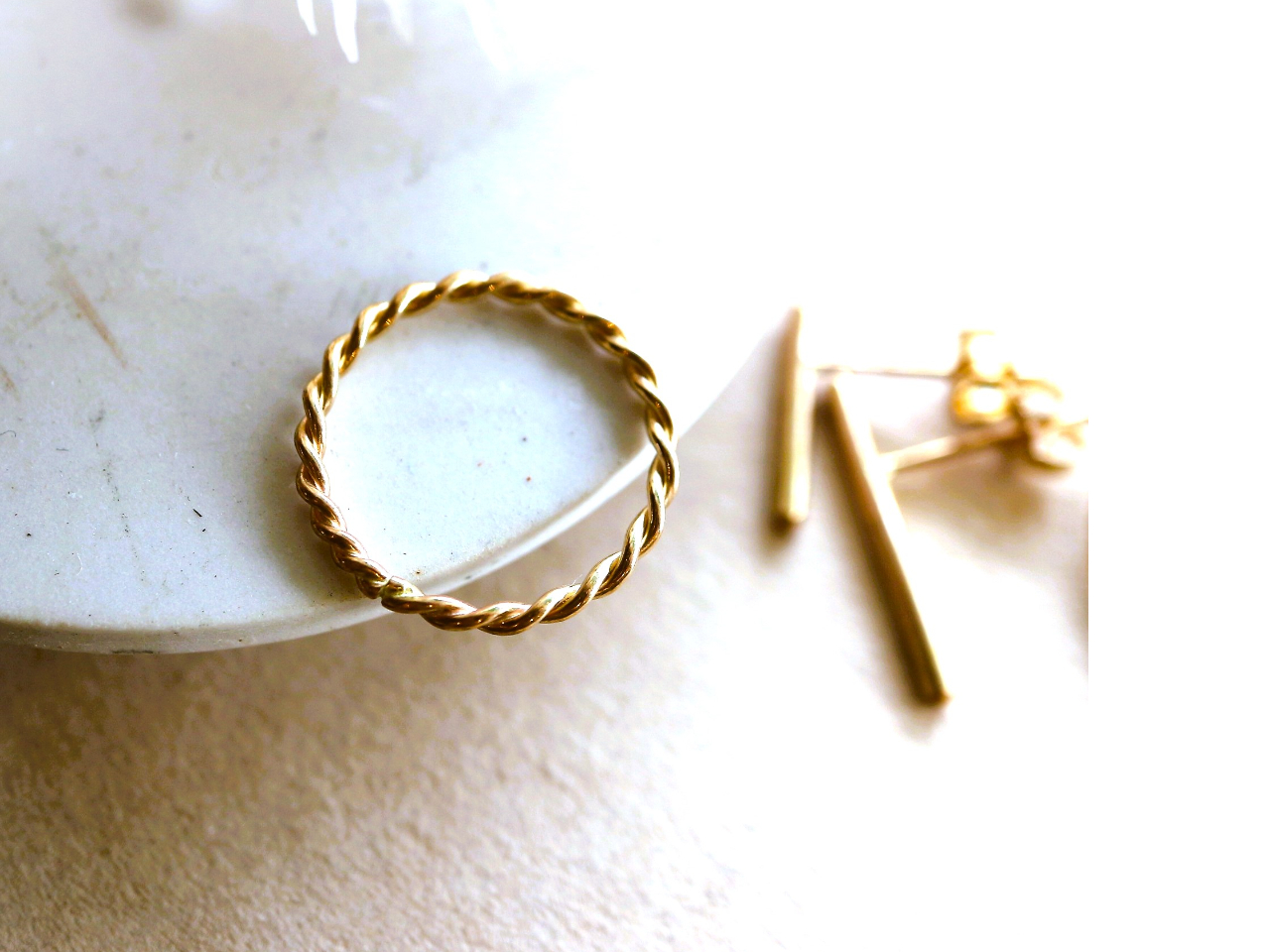 iȑ݊ƃVbƂVGbǵw˂ꃊOx̓V[G߁AI΂ȂgfUCł˂fUCRȂ̂ŃIWiAs[I