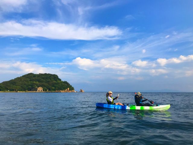 穏やかな海をカヤックで冒険します!