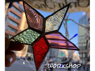 星のオーナメント。可愛いくてキレイなガラスを組み合わせて、オリジナルの星のオーナメントが作れます。