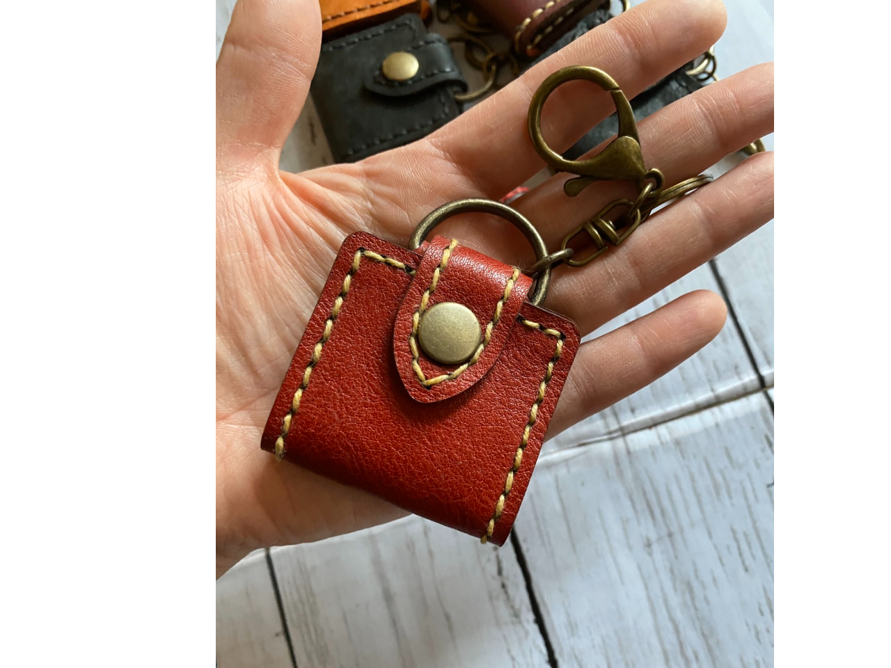 刻印入れることもできますよ。彼氏彼女で一緒に作って交換されるかたも