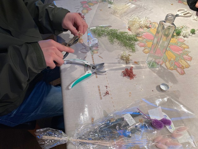 Eނׂ͂ĂĂ܂̂łCyɂQB