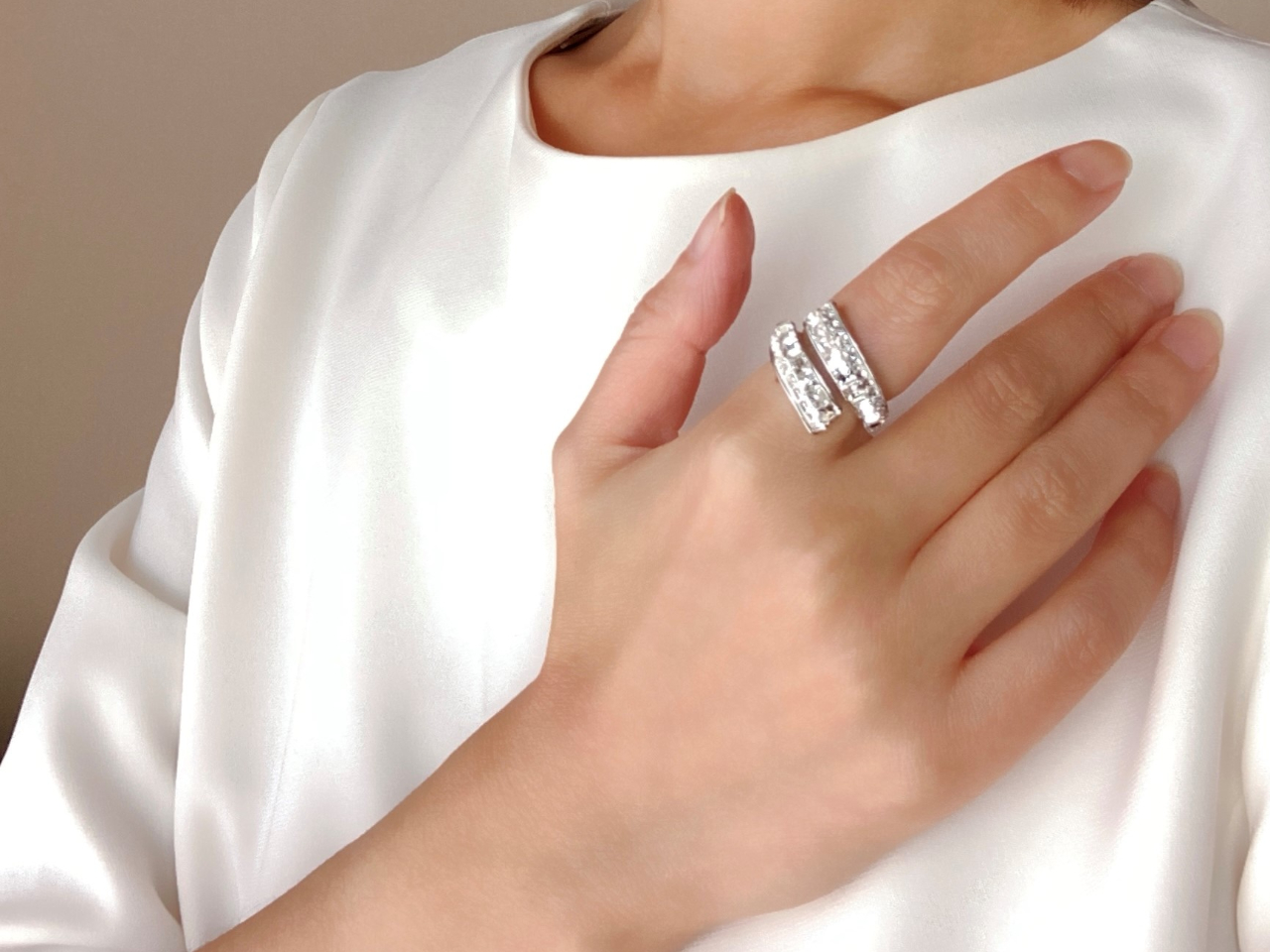 点󃊃O̒B茳肰ȂĂ܂B