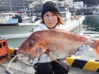 \マダイなどの大物を釣りに行こう!/手ぶらでOK!初めての方やお子様も大歓迎!夏...