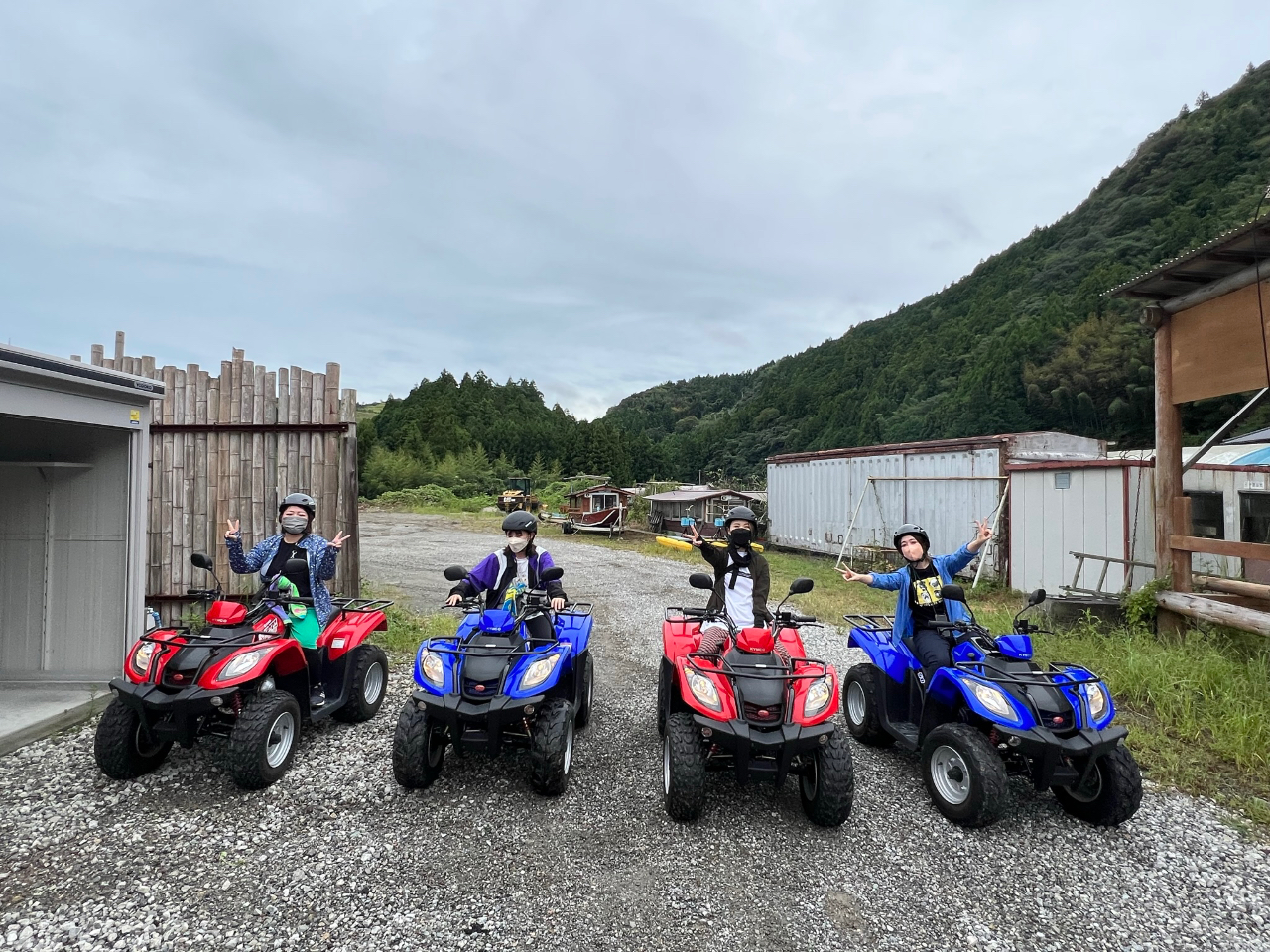 KCh𒚔JɃN`[̂ŏS҂łOKI9ȏ̐loM[̌Ȃ̂łSI