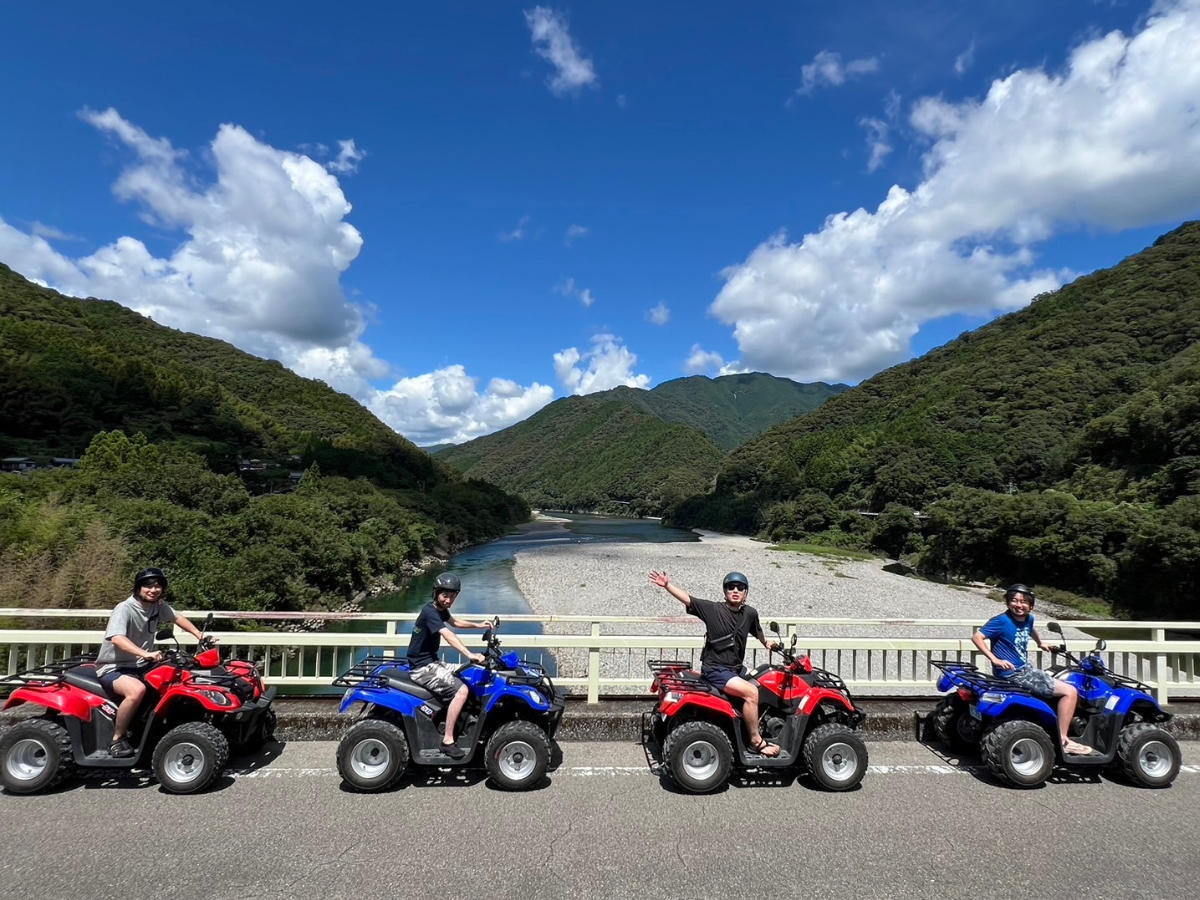 【高知・仁淀川】バギー&SUPで遊び尽くす！大人の夏休み限定ツアー（9月まで）