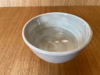 高台削り〜素焼き〜釉薬がけ〜本焼きを経て出来上がりまで約1ヶ月かかります