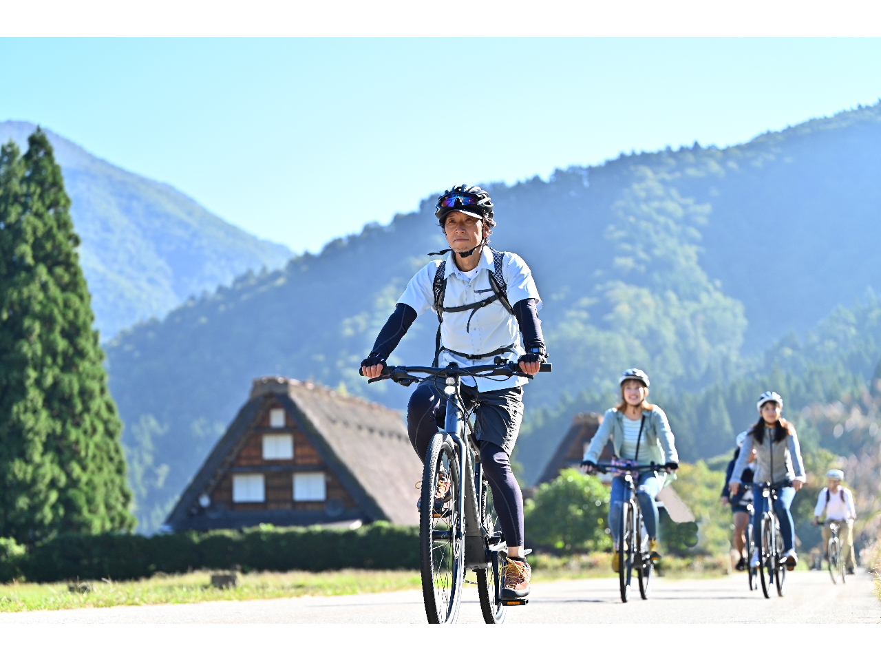 【岐阜・白川郷・E‐バイク】サイクルツアー白川郷☆Eバイクで巡る自然豊かな世界遺...