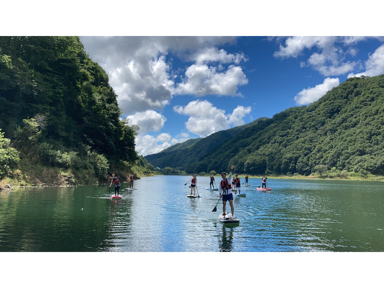 【岐阜・白川郷・SUP】飛騨の奥地!飛騨地方最大の湖 ”御母衣湖”でSUP体験☆