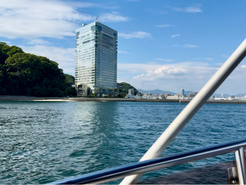 廿日市港から お迎えにあがります。