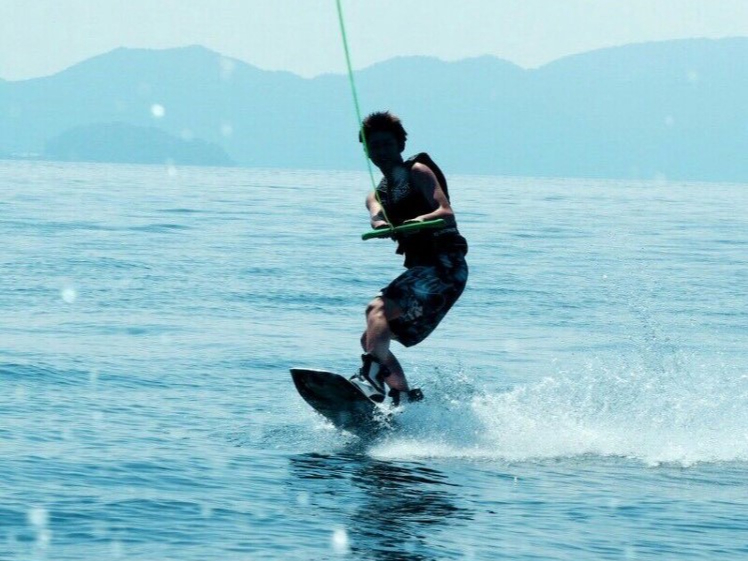 fڎʐ^̃EFCN͊{vɊ܂܂Ă炸IvVɂȂ܂B