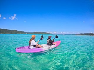 ウミガメや色とりどりの魚たちの住む奄美大島でシーカヤックとSUP体験