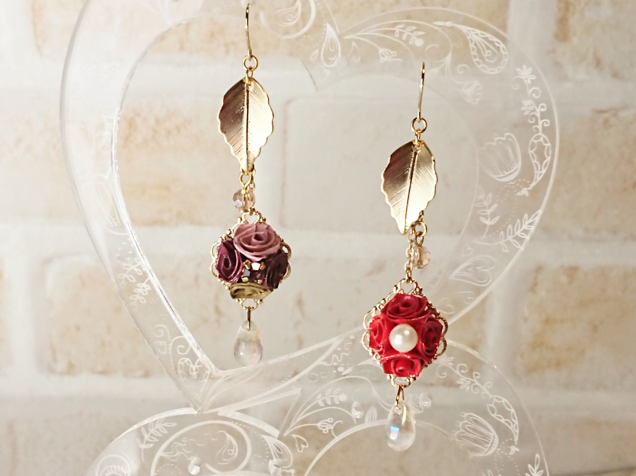 2連スクエアピアス・イヤリングです。ゴールドまたはシルバーからお選びいただけます。