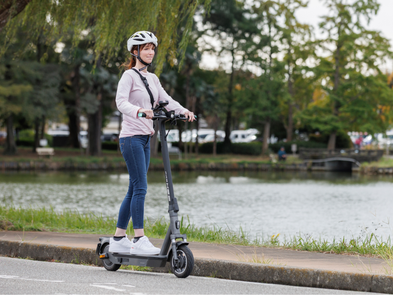 scs̒SsXnɈʒu鐅BE̖c̖xɐłB