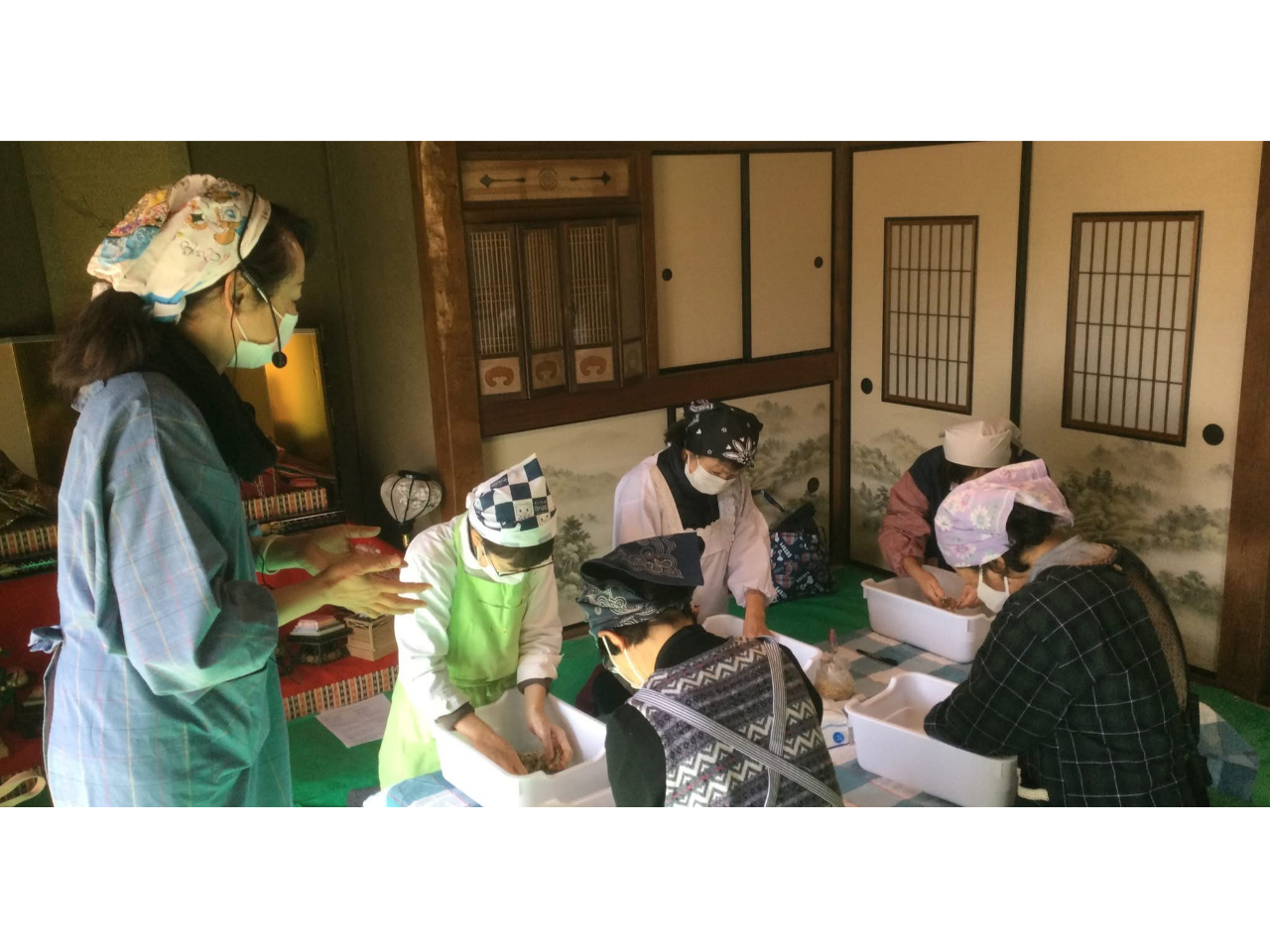 �����̗l�q