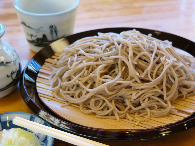 今市にはそば店がいっぱい!昔からそばの生産地として知られ、今も全国でも有数のそば生産量を誇ります。お好みのそば店を探してみよう。