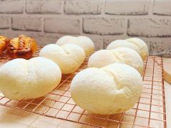 ふわふわ柔らか白パン(6個)