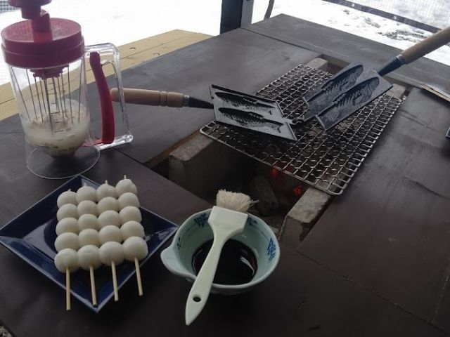 炭火で焼く 高山名物 みたらし団子 と自家製あんこの たい焼き 体験 Grill Dining弥七 じゃらん遊び体験 炭火で焼く 高山名物 みたらし団子 と自家製あんこの たい焼き 体験 Grill Dining弥七 じゃらん遊び体験