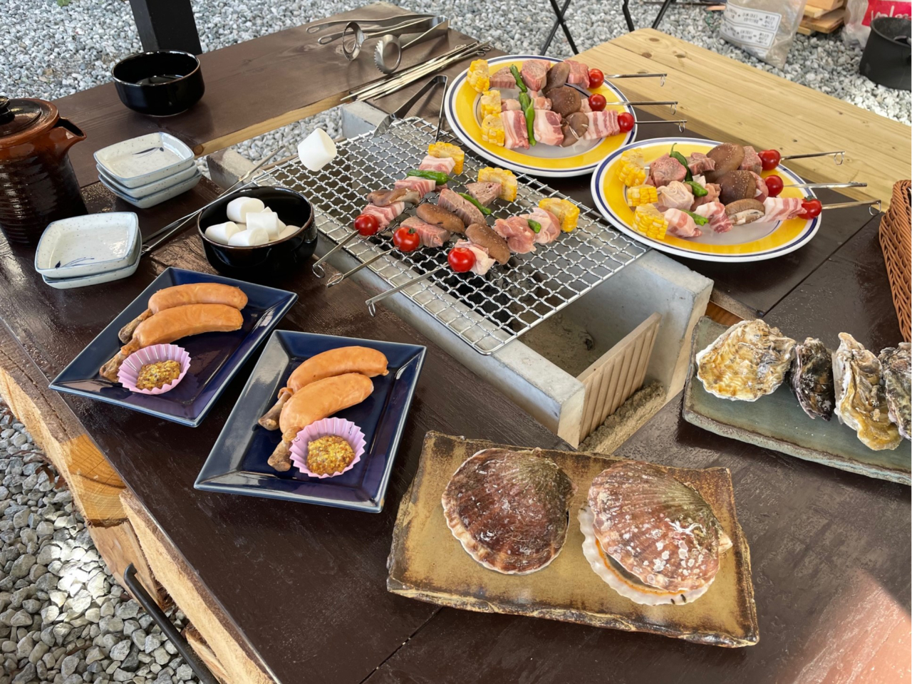 牡蠣やホタテのシーフードもあります。