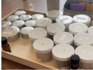 古きよき日本の香りを楽しむ「モダンアロマ(お香)」体験レッスンです。持ち帰られたい香りグッズを下記3メニューからお選びください