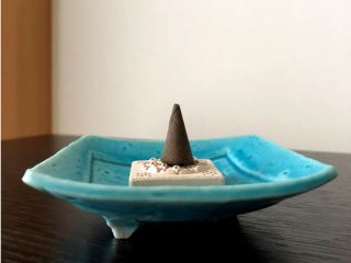 香り比べ 白檀のお香づくり体験 気に入った香りでコーン型のお香を作成できます 女性にオススメ お香づくり教室 花草和 じゃらん遊び体験