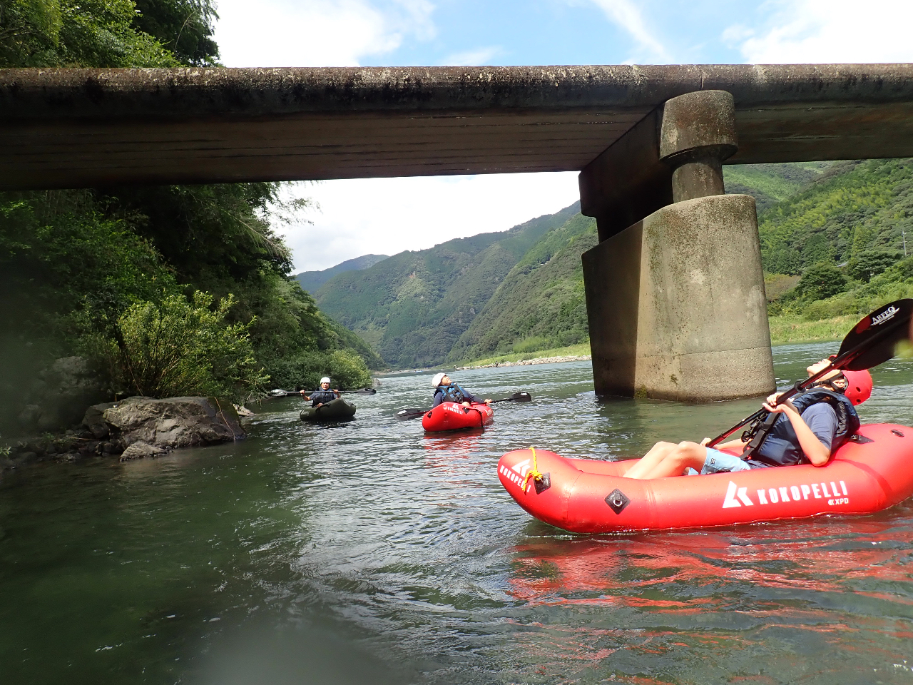 「竜とそばかすの姫」スポット、浅尾沈下橋をくぐって!