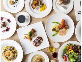 アルカモンのランチブッフェ*選べるメイン料理+ハーフブッフェスタイル*