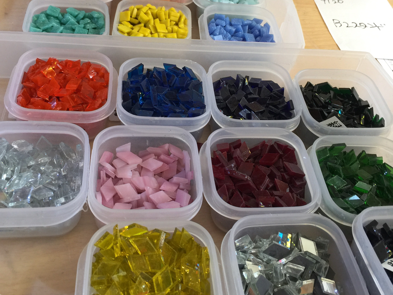 ���D���ȐF���킹�ō�鎖���ł��܂��B