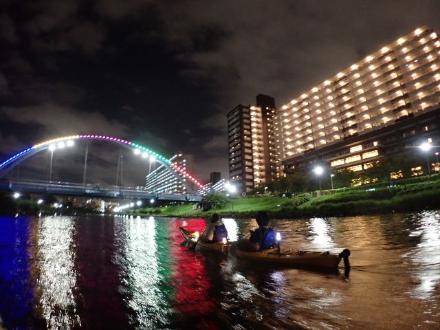 閑静な住宅地や遊歩道沿いの水路ですので、静かなパドリングが楽しめます。