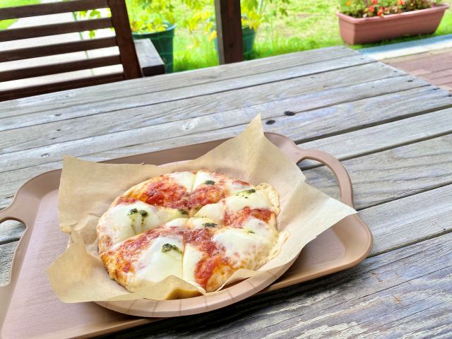 BBQメニューのほか、カレーやピザ、コーヒー、ソフトクリームなど、通常のカフェメニューもご注文いただけます。