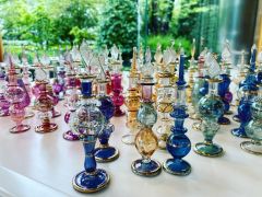 1つ1つ手作り、世界に1つだけのエジプトガラス瓶で作る、アロマ香水講座