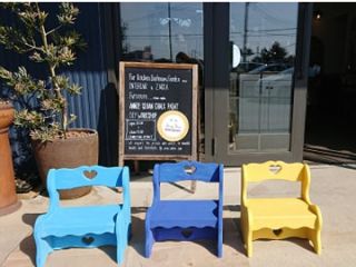 お子様用サイズで、高さ17センチです♪踏み台としても◎