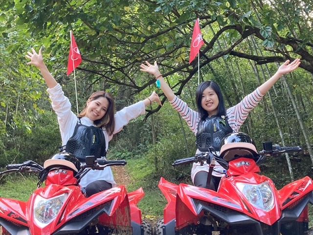 初心者の”バギー女子”にも手軽に楽しめます。写真撮影もサービスであり!コース丸ごと完全貸切だから思い切りはしゃぎ放題♪