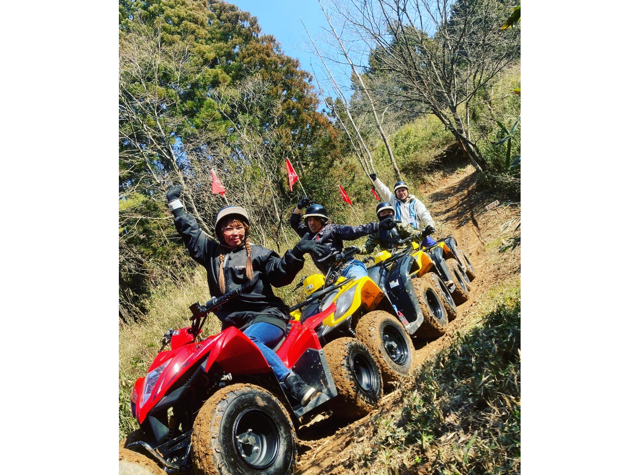 傾斜も多く、各アトラクションも男女問わず楽しめるのが魅力!全員そろって叫びながら楽しめるのが人気。貸切ならではのハイテンションで気分は最高です!