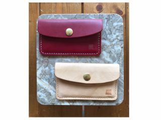 名刺が入るサイズです。プレゼントにも最適。